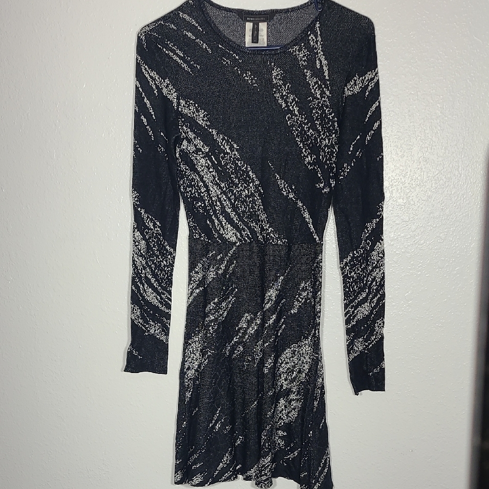 BCBGMaxAzria Black and White With Some Blue Long Sleeve Dress